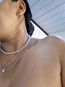 Horny-Mommy-Dirty online show from April 22, 1:18 pm