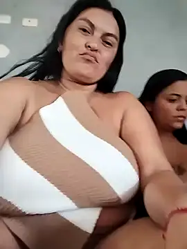 Snapshot of Horny-Mommy-Dirty chatting on September 24, 8:59 pm Horny-Mommy-Dirty online show from September 24, 8:59 pm