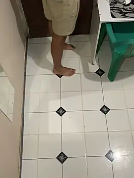 Snapshot of Brasileirinhoo chatting on February 12, 11:04 pm Brasileirinhoo online show from February 12, 11:04 pm