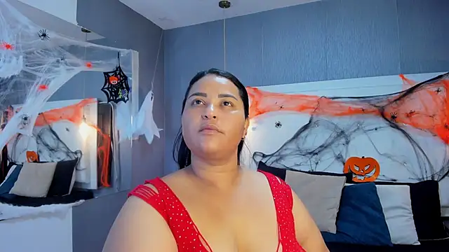 Snapshot of Clarigil chatting on October 22, 9:35 pm Clarigil online show from October 22, 9:35 pm