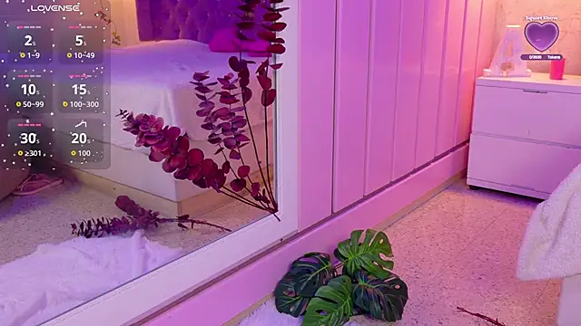 GabrielaLugo online show from October 31, 12:57 pm