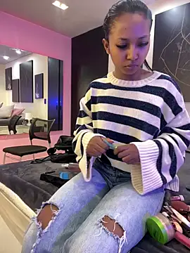 GabrielaLugo online show from February 20, 11:45 am