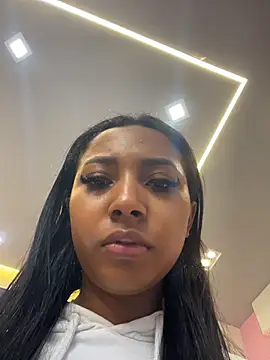 Snapshot of GabrielaLugo chatting on June 10, 11:55 am GabrielaLugo online show from June 10, 11:55 am