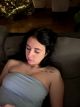 Lena Lang online show from December 4, 3:33 pm