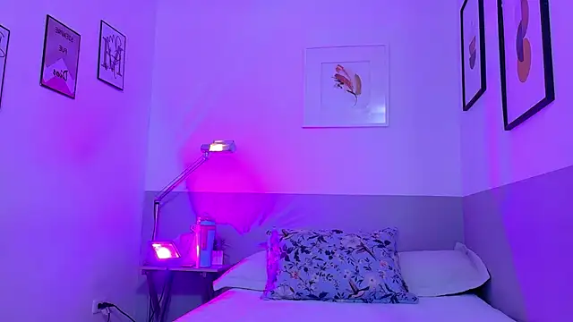 Beautifulskinny18 online show from July 14, 6:58 pm