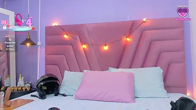 Beautifulskinny18 online show from January 9, 8:05 pm