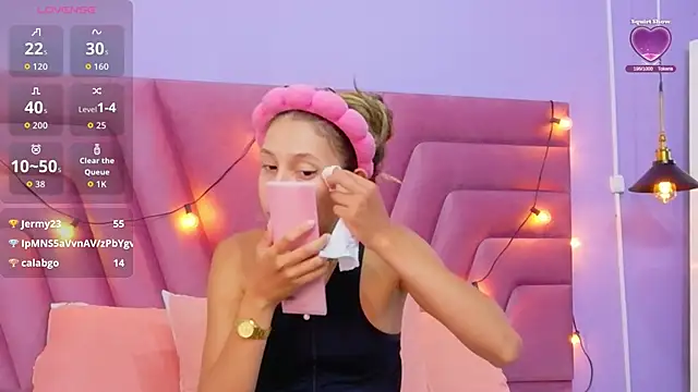 Beautifulskinny18 online show from February 20, 8:11 pm