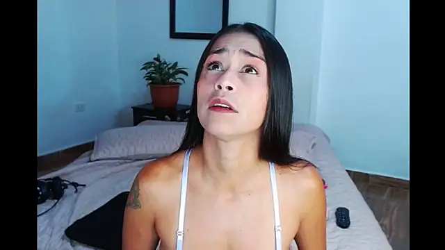 hotlatin92 online show from September 26, 3:24 am