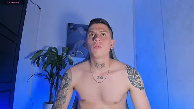 Yeiko Romero  online show from December 22, 4:23 am