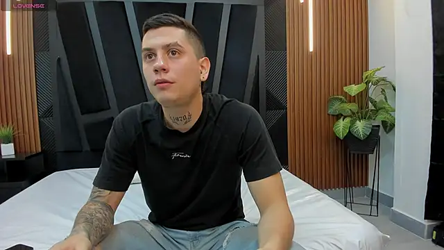 Yeiko Romero  online show from March 6, 5:22 pm