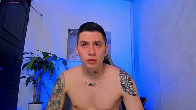 Yeiko Romero  online show from February 6, 9:11 pm