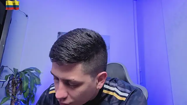 Yeiko Romero  online show from April 15, 7:18 pm