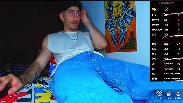 Thomass00 online show from October 14, 11:36 pm