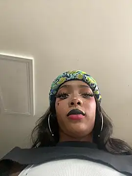 TIFFANYYSTAR online show from November 20, 2:18 pm