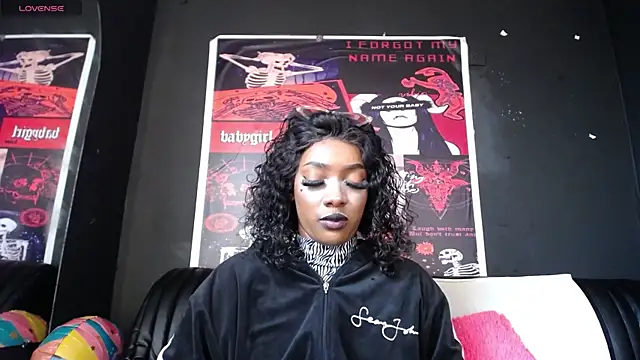 Snapshot of TIFFANYYSTAR chatting on March 18, 2:39 pm TIFFANYYSTAR online show from March 18, 2:39 pm