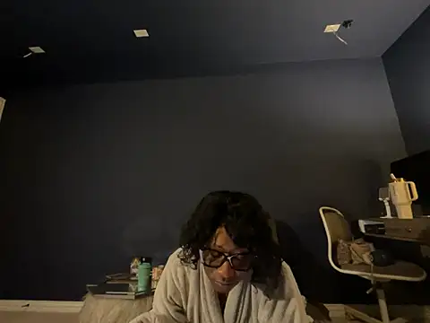 wynterheat online show from April 18, 4:09 pm