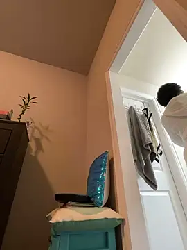 wynterheat online show from November 11, 6:30 am