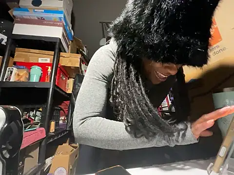 wynterheat online show from February 7, 1:08 pm