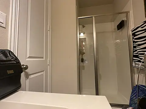 wynterheat online show from March 14, 7:03 am