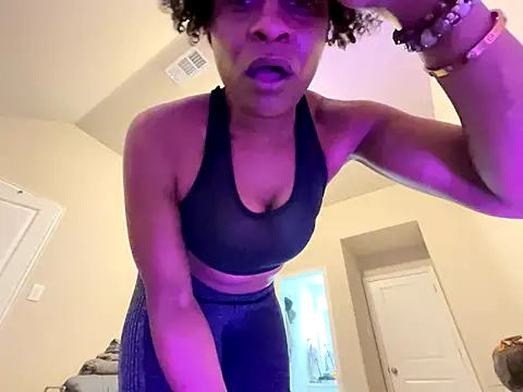 wynterheat online show from December 1, 2:12 am