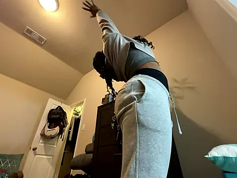 wynterheat online show from January 18, 6:17 am