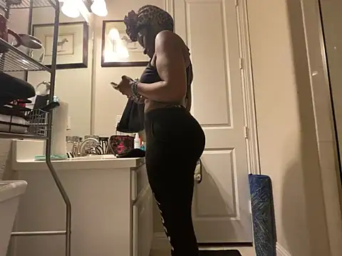 wynterheat online show from March 8, 4:54 pm