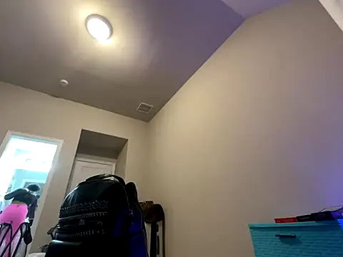 wynterheat online show from November 8, 4:16 am