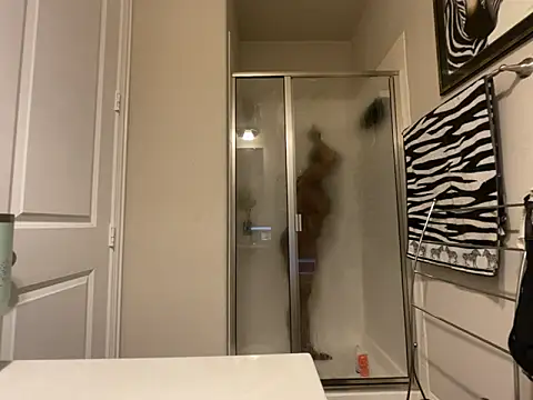 wynterheat online show from March 24, 11:27 pm