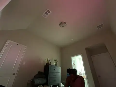 wynterheat online show from October 22, 1:05 am