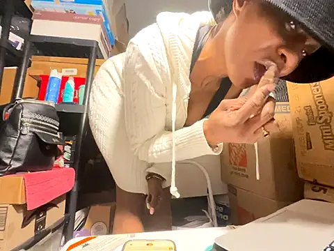 wynterheat online show from November 27, 5:13 pm