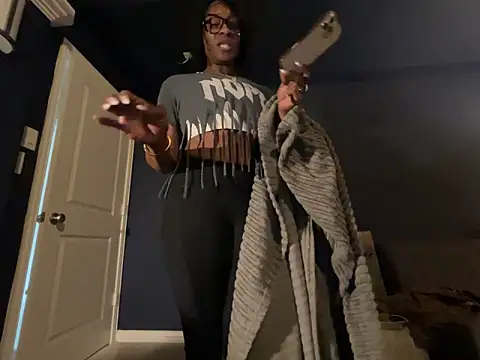 wynterheat online show from April 14, 6:24 pm