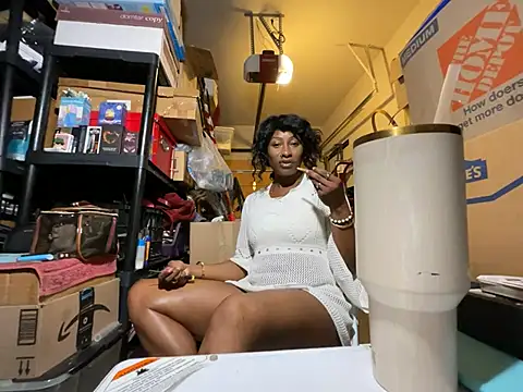 Snapshot of wynterheat chatting on July 12, 9:26 pm wynterheat online show from July 12, 9:26 pm