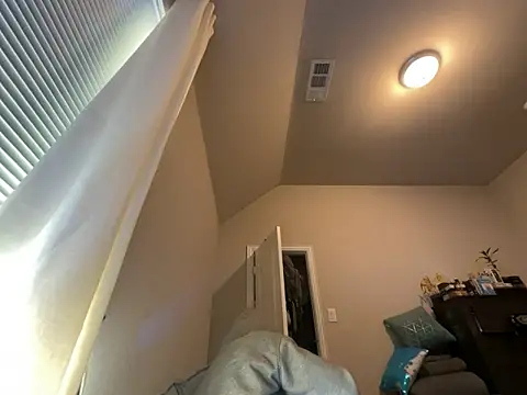 wynterheat online show from December 19, 10:23 pm