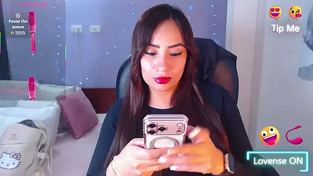 Snapshot of Paulina_627 chatting on February 18, 3:08 pm Paulina 627 online show from February 18, 3:08 pm