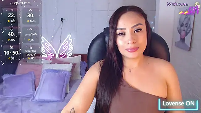 Snapshot of Paulina_627 chatting on May 13, 5:42 pm Paulina 627 online show from May 13, 5:42 pm