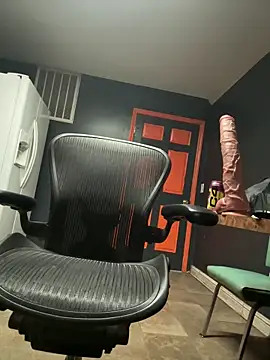 sexuallysubmissiveCD online show from December 14, 12:39 am