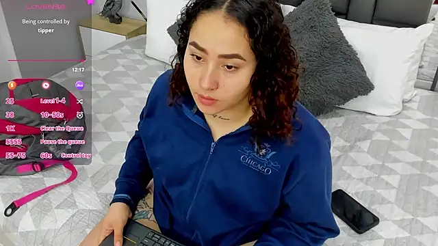 Snapshot of Ayla_martinez chatting on March 8, 2:01 am Ayla martinez online show from March 8, 2:01 am