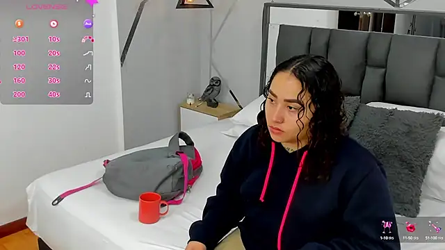 Snapshot of Ayla_martinez chatting on March 11, 1:37 am Ayla martinez online show from March 11, 1:37 am