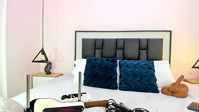 Snapshot of Ayla_martinez chatting on October 29, 1:59 am Ayla martinez online show from October 29, 1:59 am