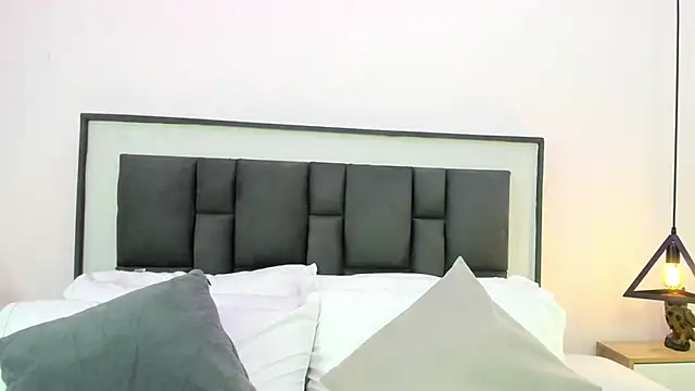 Snapshot of Ayla_martinez chatting on November 3, 1:33 am Ayla martinez online show from November 3, 1:33 am