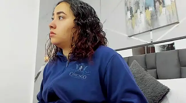 Snapshot of Ayla_martinez chatting on March 22, 1:32 am Ayla martinez online show from March 22, 1:32 am