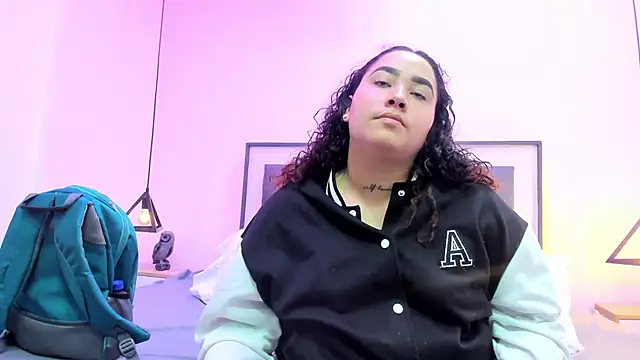 Snapshot of Ayla_martinez chatting on November 2, 2:16 am Ayla martinez online show from November 2, 2:16 am