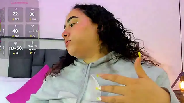 Snapshot of Ayla_martinez chatting on October 7, 2:12 am Ayla martinez online show from October 7, 2:12 am