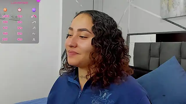 Snapshot of Ayla_martinez chatting on March 19, 1:32 am Ayla martinez online show from March 19, 1:32 am