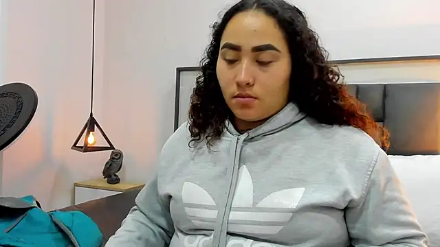 Snapshot of Ayla_martinez chatting on October 5, 2:35 am Ayla martinez online show from October 5, 2:35 am