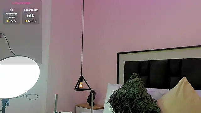 Snapshot of Ayla_martinez chatting on October 4, 2:02 am Ayla martinez online show from October 4, 2:02 am