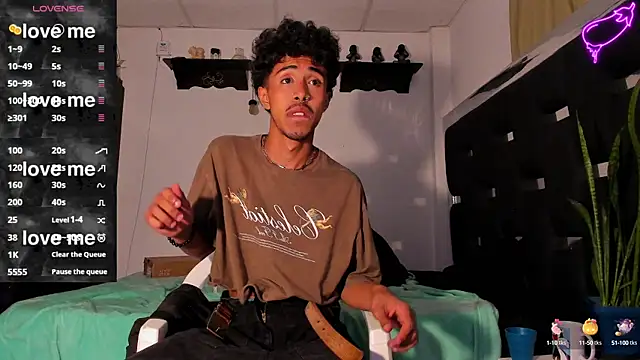 RyanRizzo online show from March 21, 5:21 am