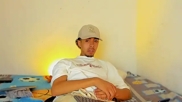 RyanRizzo online show from November 3, 10:57 pm