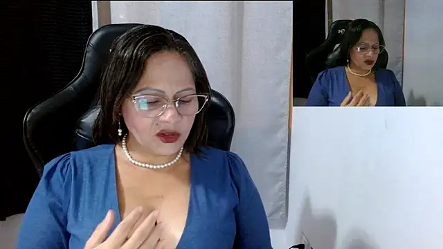 Snapshot of milf_ann48 chatting on February 13, 12:35 am milf ann48 online show from February 13, 12:35 am