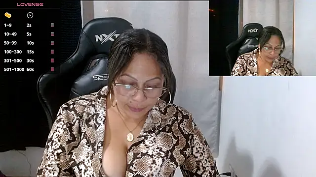 Snapshot of milf_ann48 chatting on March 11, 12:00 am milf ann48 online show from March 11, 12:00 am